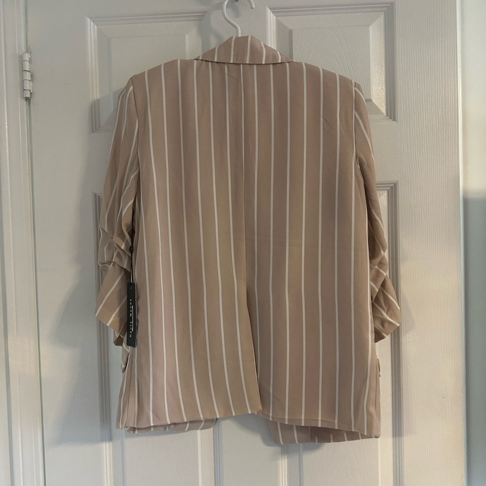 Pink blazer - Picture 2 of 3